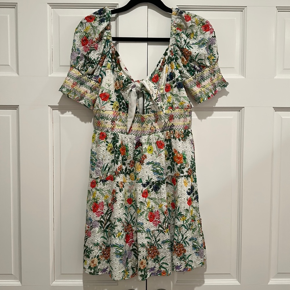 New without tags, never worn. Alice & Olivia dress size 10.